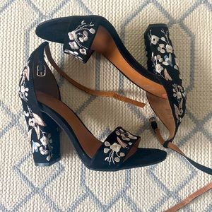 Floral black heels, size 7. Never worn. Sugar brand